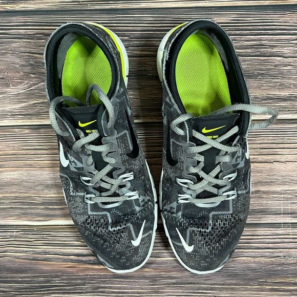 Nike Free 5.0 TR‎ Fit 4 Print Athletic Running Shoes - Picture 7 of 8
